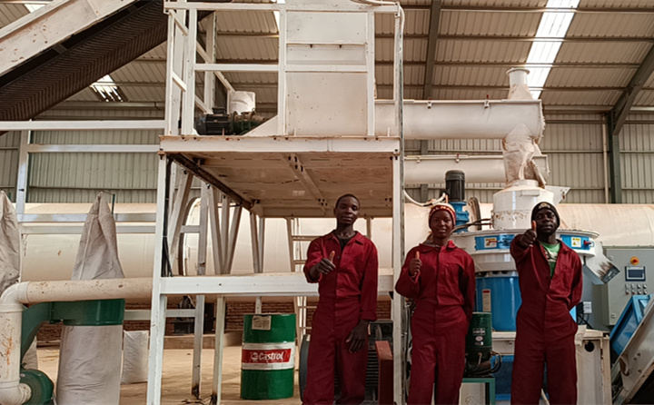 生物質蜜桃AV在线网址非洲馬拉維客戶現場