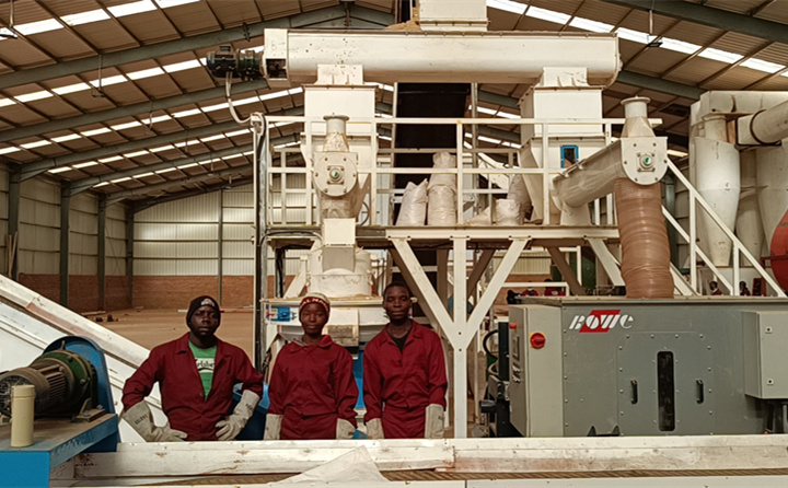 非洲馬拉維生物質蜜桃AV在线网址調試成功