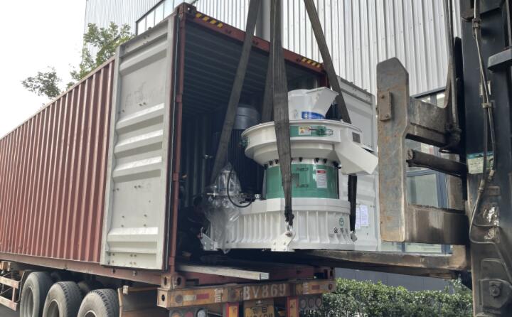  生物質蜜桃AV在线网址