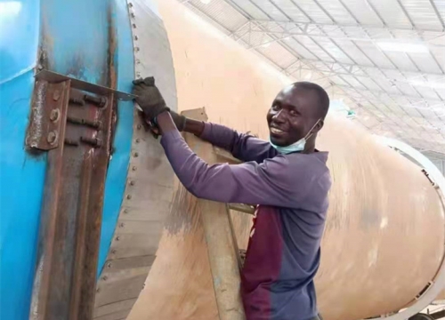 烏幹達生物質蜜桃AV在线网址調試成功