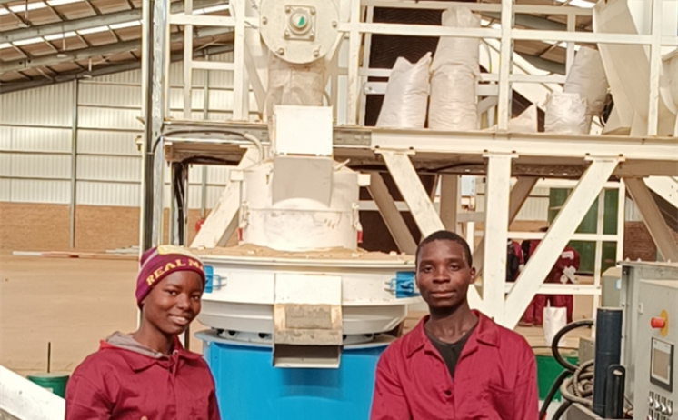 生物質蜜桃AV在线网址非洲馬拉維客戶現場